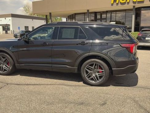 Used 2025 Ford Explorer ST AWD/4WD image 6