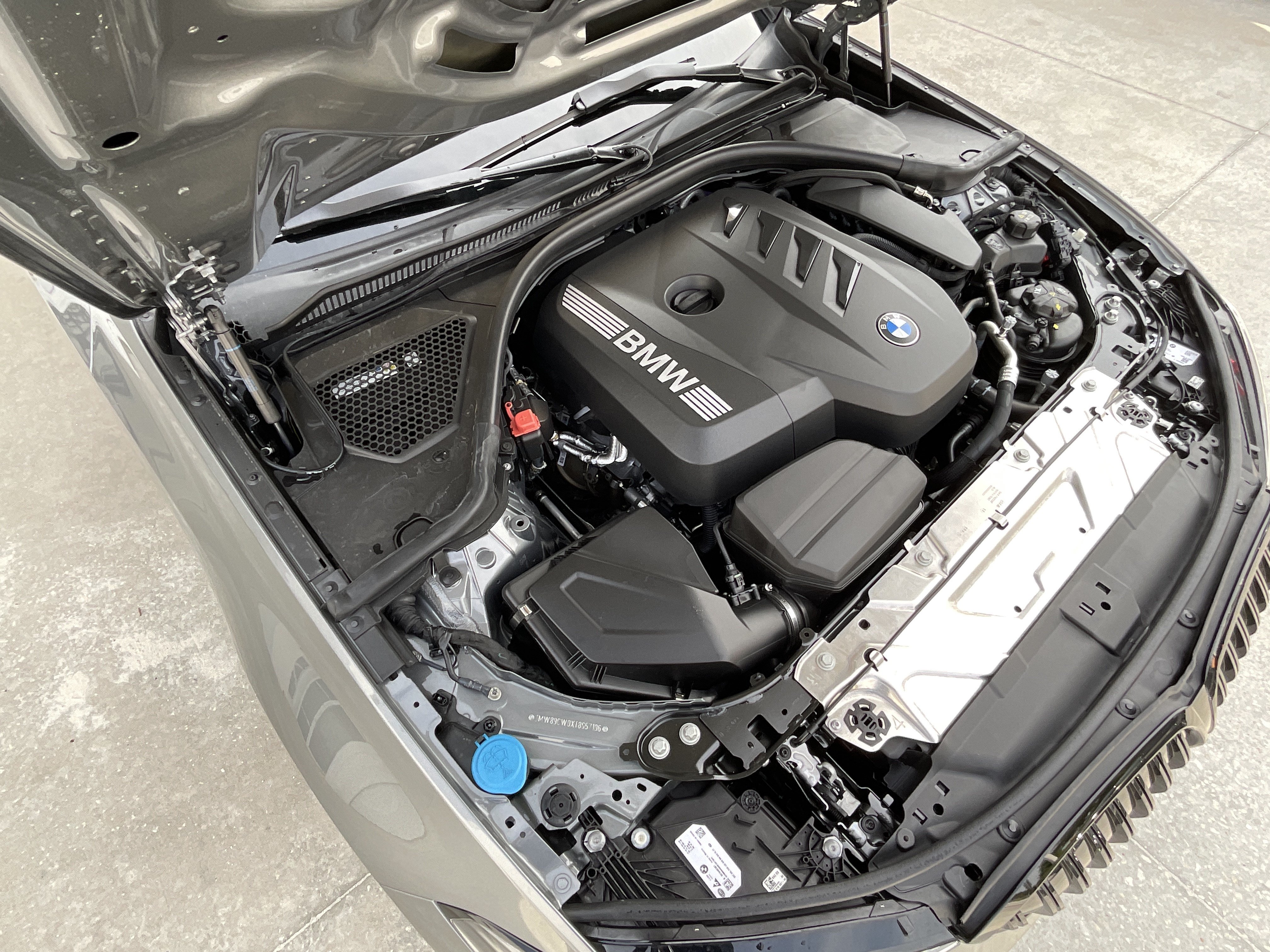 New 2026 BMW 330i xDrive Sedan w/ M Sport Package AWD/4WD image 33