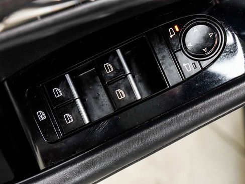 Used 2022 MAZDA MAZDA3 s image 44