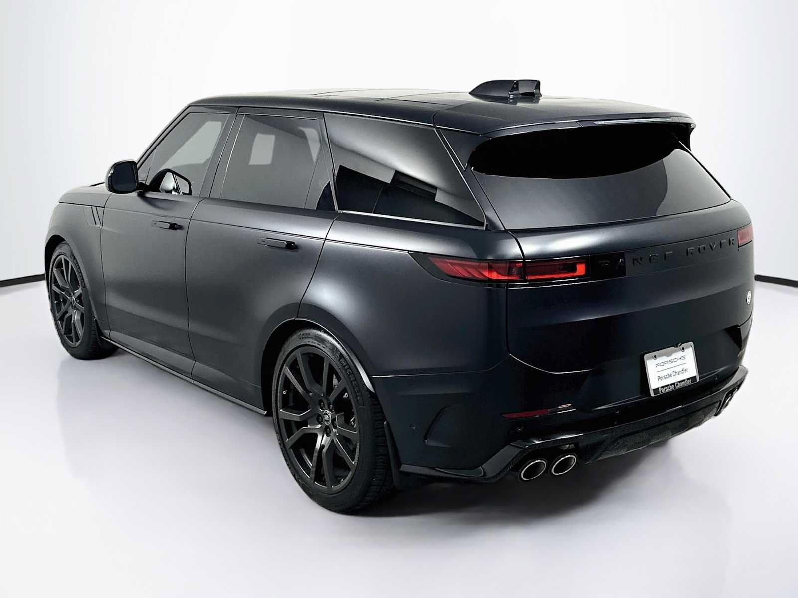 Used 2025 Land Rover Range Rover Sport SV Edition Two AWD/4WD image 3
