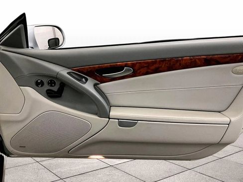 Used 2007 Mercedes-Benz SL 550 image 24
