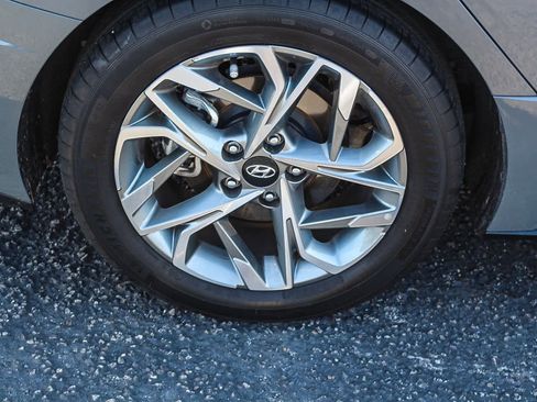 Certified 2023 Hyundai Sonata SEL w/ Convenience Package image 11