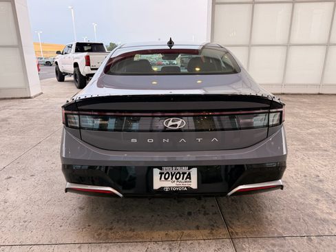 Used 2025 Hyundai Sonata SEL FWD image 7