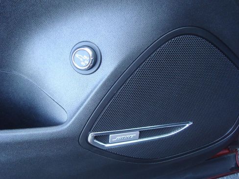 Used 2023 Buick Envision Avenir image 9