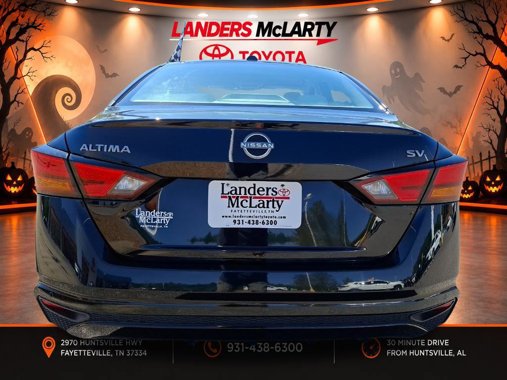 Used 2024 Nissan Altima 2.5 SV FWD image 4
