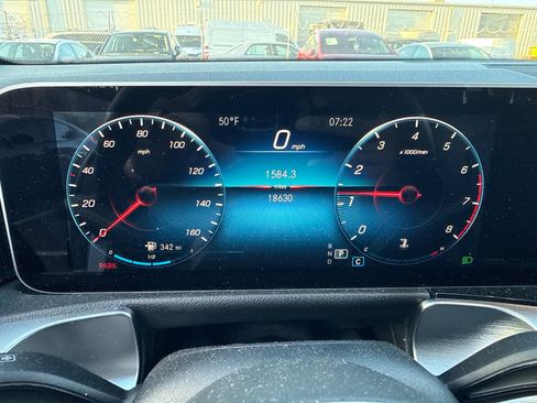 Used 2020 Mercedes-Benz GLB 250 4MATIC image 38