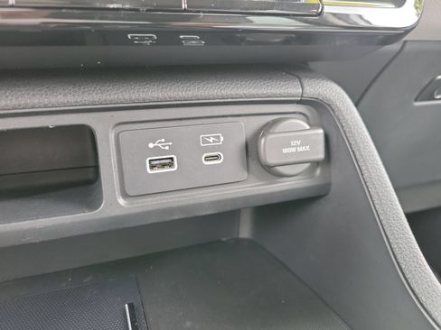 Used 2025 Honda Pilot Touring image 28