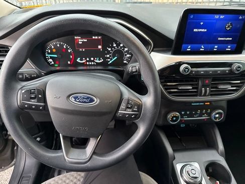 Used 2020 Ford Escape SE FWD image 9