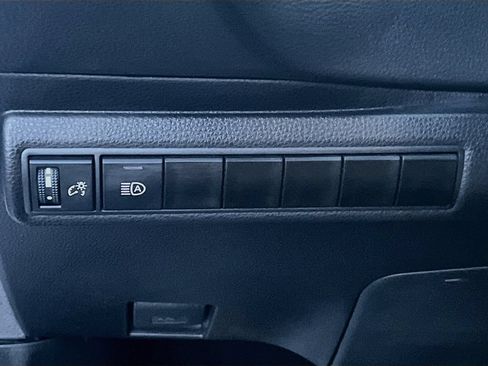 Used 2026 Toyota Corolla LE FWD image 10