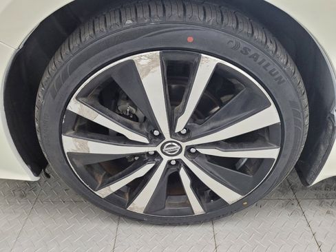 Used 2020 Nissan Altima 2.5 SR w/ Premium Package FWD image 31