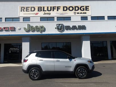 New 2025 Jeep Compass Trailhawk