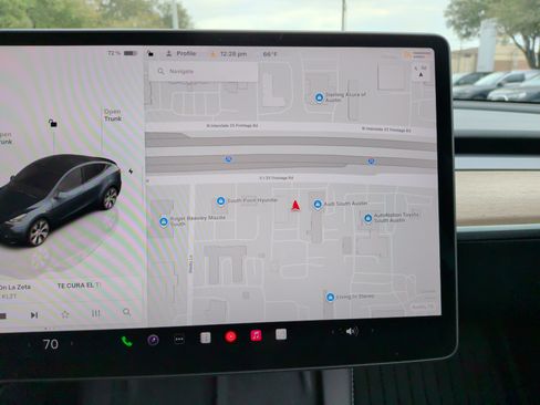 Used 2024 Tesla Model Y Long Range image 24