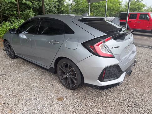 Used 2018 Honda Civic Sport image 3