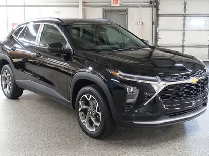 Used 2025 Chevrolet Trax LT w/ Driver Confidence Package