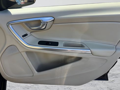 Used 2016 Volvo S60 T5 Premier FWD image 27