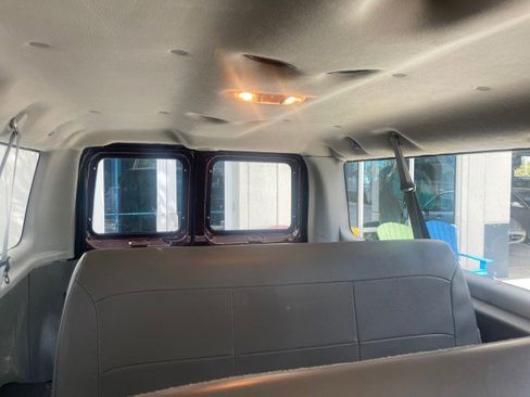 Used 2006 Ford E-150 and Econoline 150 Wagon image 72