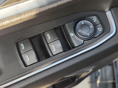 Used 2023 Chevrolet Silverado 1500 LT Trail Boss w/ LPO, Dark Essentials Package AWD/4WD image 22