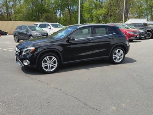 Used 2020 Mercedes-Benz GLA 250 4MATIC image 4