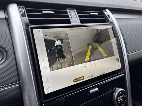 New 2026 Land Rover Discovery Dynamic SE AWD/4WD image 19