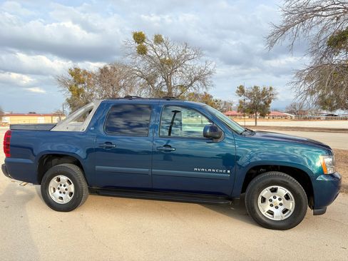 Used 2007 Chevrolet Avalanche LT w/ LT Preferred Equipment Group image 52