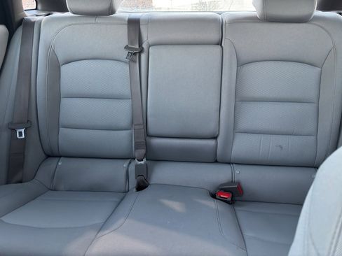 Used 2022 Chevrolet Malibu LT image 33