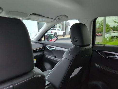 Used 2025 Buick Envision Sport Touring AWD/4WD image 9