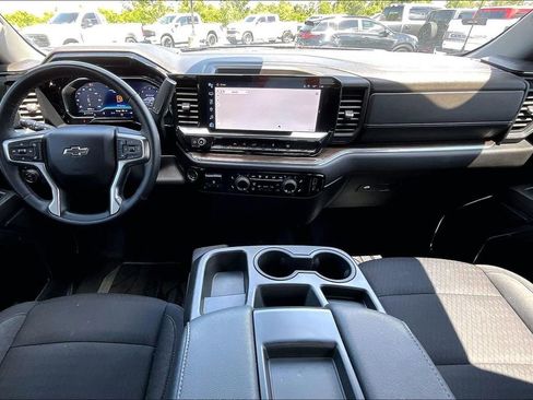 Used 2024 Chevrolet Silverado 1500 RST w/ Redline Edition AWD/4WD image 10