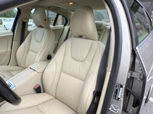 Used 2014 Volvo S60 T5 image 18