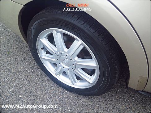 Used 2006 Ford Five Hundred Limited image 31