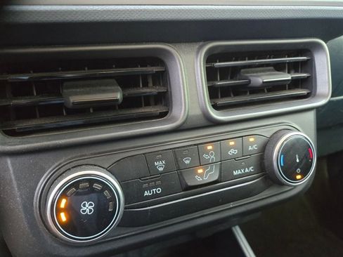 Used 2024 Ford Maverick XL image 17