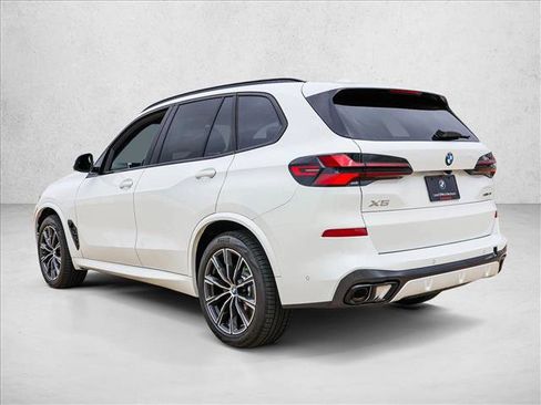 Used 2026 BMW X5 xDrive40i w/ M Sport Package AWD/4WD image 7