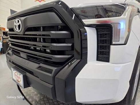 New 2026 Toyota Tundra SR image 12