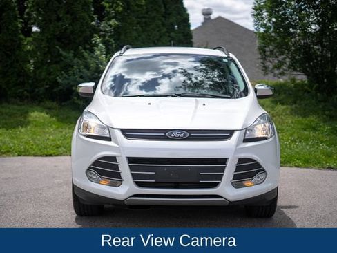 Used 2016 Ford Escape SE w/ SE Chrome Package FWD image 2