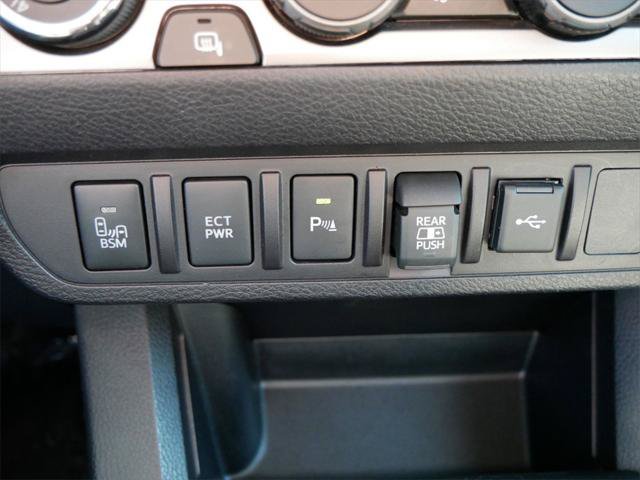 Certified 2023 Toyota Tacoma SR5 AWD/4WD image 22
