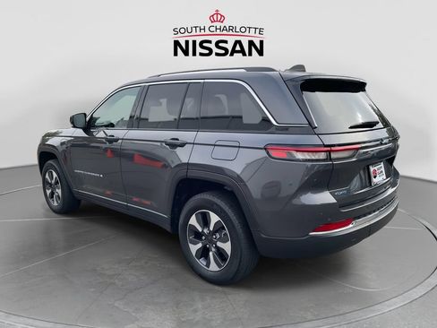 Used 2022 Jeep Grand Cherokee Limited 4xe AWD/4WD image 4