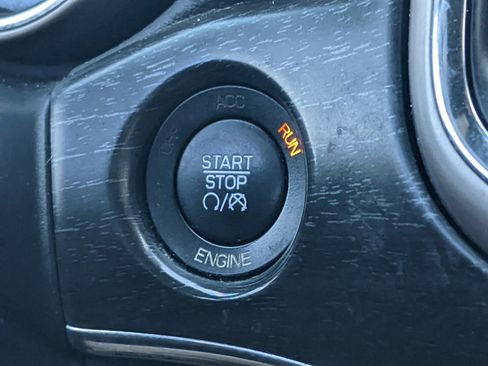 Used 2015 Jeep Grand Cherokee Limited w/ Luxury Group II image 28