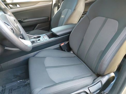 Used 2022 Kia K5 LXS image 14