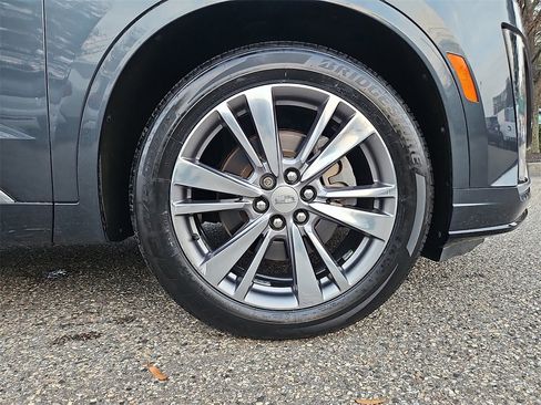 Used 2020 Cadillac XT6 Premium Luxury w/ LPO, Floor Liner Package image 8