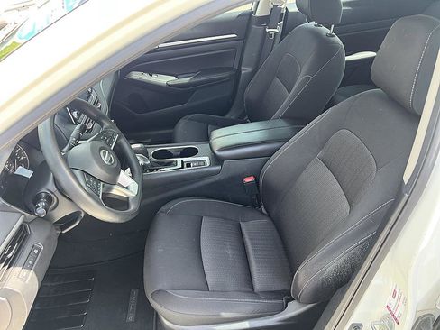 Certified 2022 Nissan Altima 2.5 SV AWD/4WD image 13