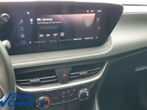 Used 2024 Buick Encore GX Sport Touring w/ Advanced Technology Package FWD image 24