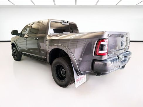 Used 2022 RAM 3500 Laramie AWD/4WD image 6