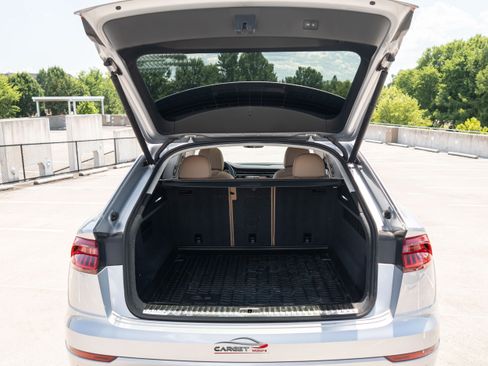 Used 2019 Audi Q8 Prestige AWD/4WD image 49