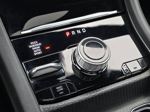 Used 2025 Jeep Grand Cherokee Limited 4xe image 29