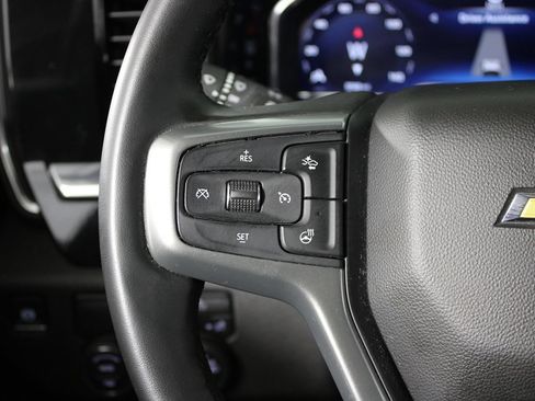 Used 2025 Chevrolet Silverado 1500 LT RWD image 22