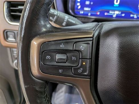 Certified 2022 Chevrolet Suburban High Country image 18