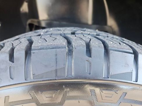 Used 2013 GMC Sierra 2500 SLE w/ SLE Preferred Package image 27