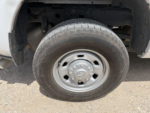 Used 2021 RAM 2500 Tradesman RWD image 33