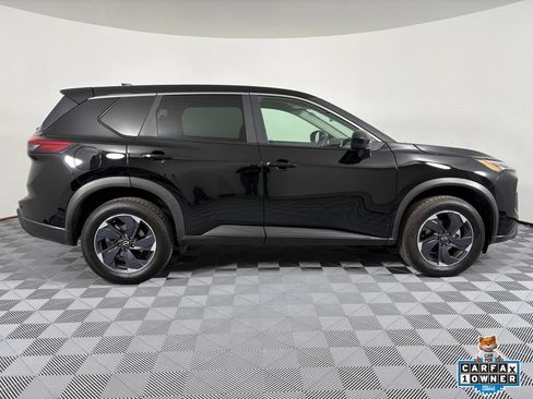 Used 2025 Nissan Rogue SV AWD/4WD image 7