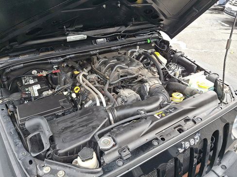 Used 2017 Jeep Wrangler Sport w/ Quick Order Package 24S image 24