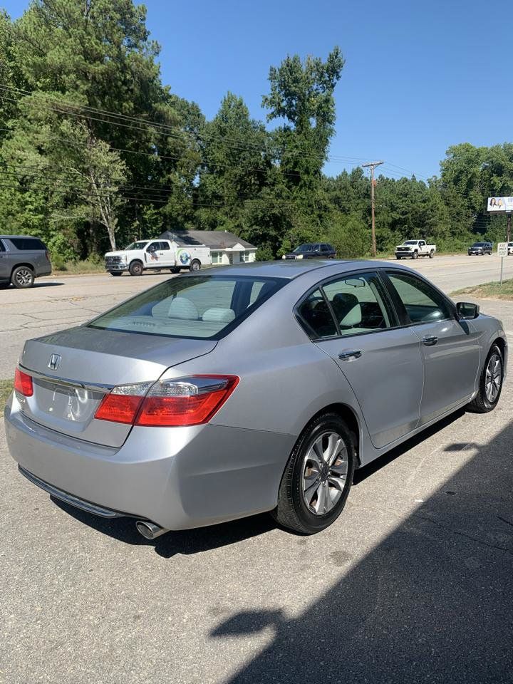 Used 2013 Honda Accord LX image 4
